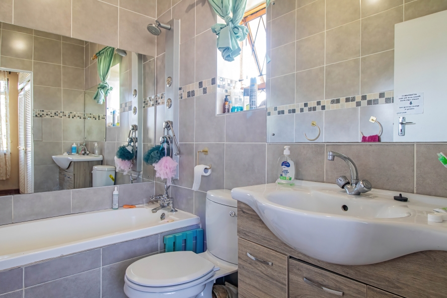 3 Bedroom Property for Sale in Janssendal Eastern Cape
